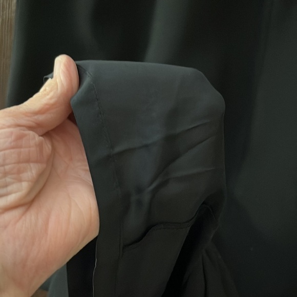 Adriana Papell sleeveless, basic black dress. Size 10P - Picture 4 of 7